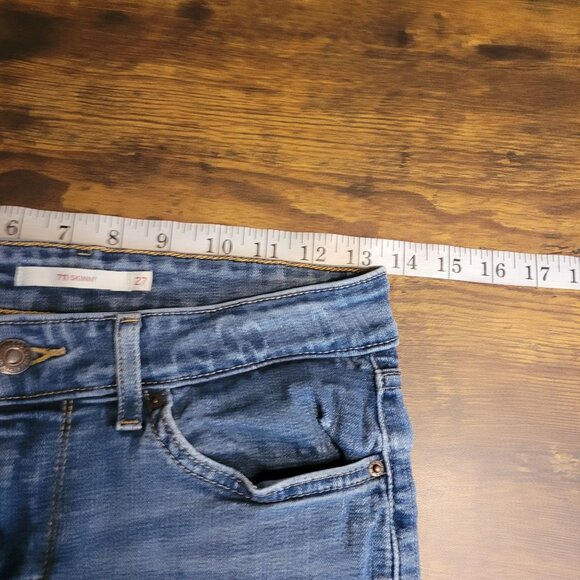 Levi's Jeans Sz 27 Low Rise 711 Skinny Medium Light Wash Stretch Denim Western - Picture 7 of 12